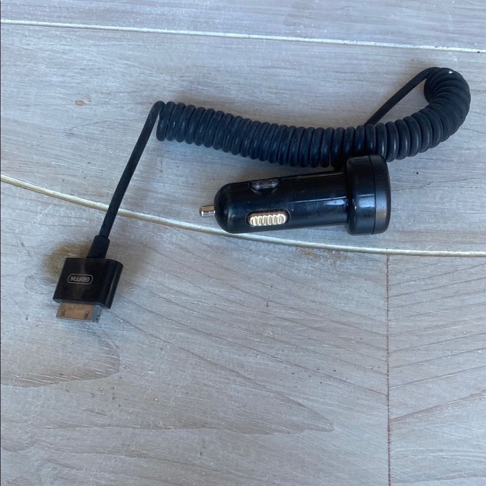 Old school iPhone Griffin Black Car Charger